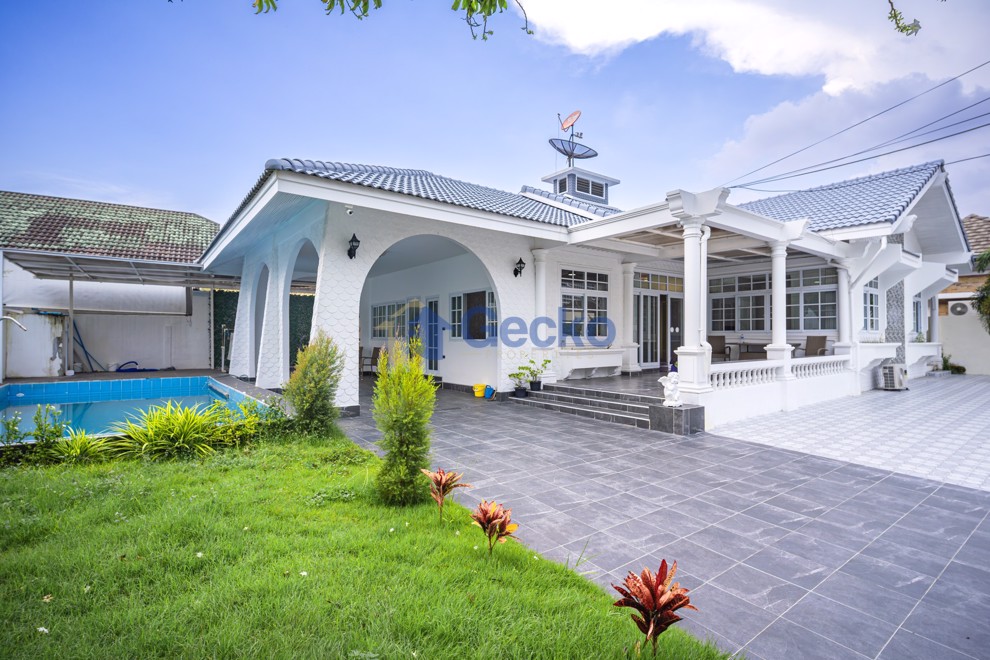 4 Bedrooms House in Jomtien Condotel  Jomtien H011983 (Photo 4)
