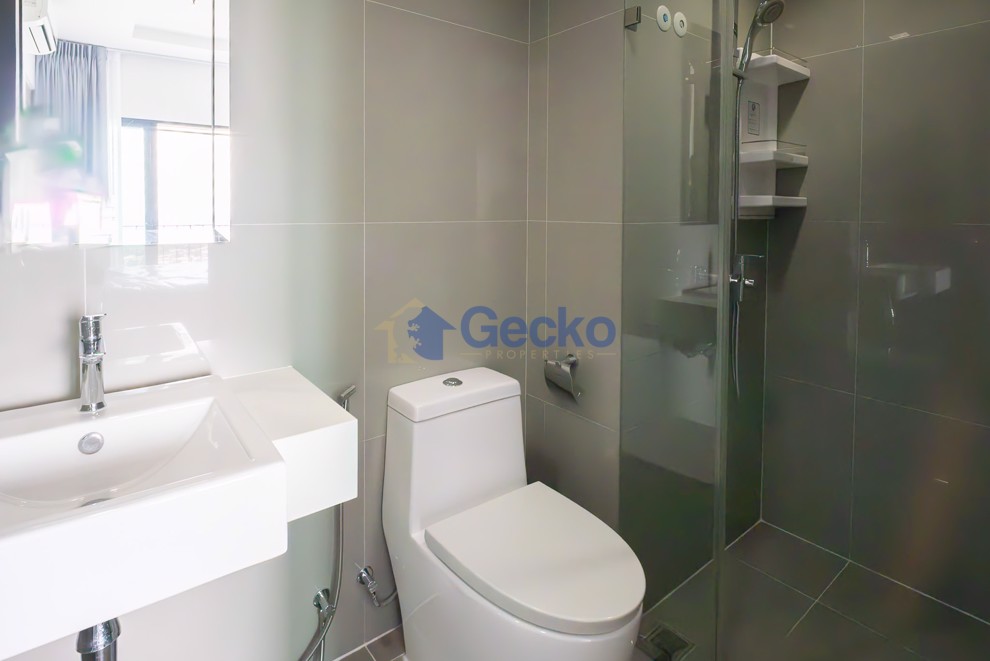 1 Bedroom Condo in Pattaya Posh North Pattaya C012005 (Photo 2)