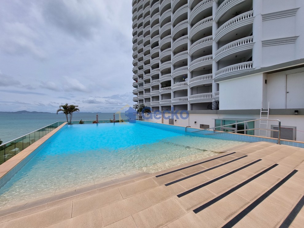 2 Bedrooms Condo in Laguna Heights Wongamat C012012 (Cover Photo)