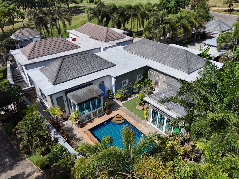 4 Bedrooms House in Phoenix Golf Course  Huay Yai H012020 (Cover Photo)