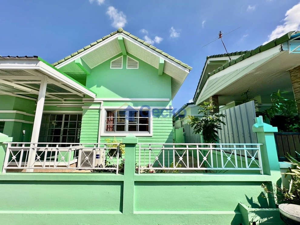 3 Bedrooms House in Baan Chalita  Na Kluea H012024 (Photo 4)