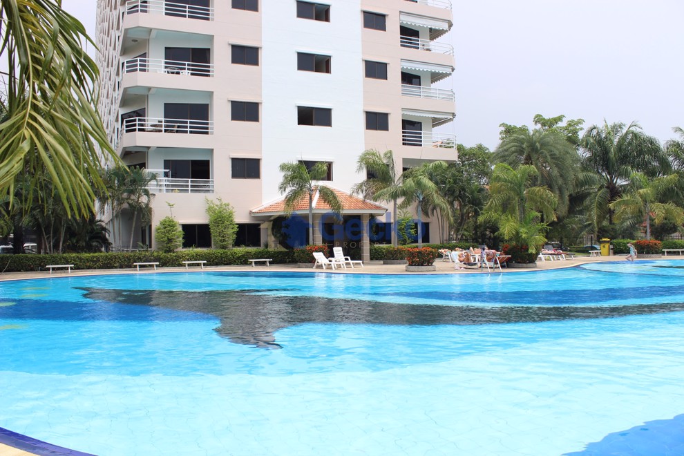 Studio Condo in View Talay 2 Jomtien C012025 (Photo 2)