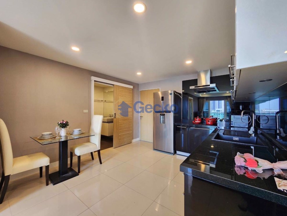 1 Bedroom Condo in VN Residence 3 Pratumnak C012034 (Photo 2)