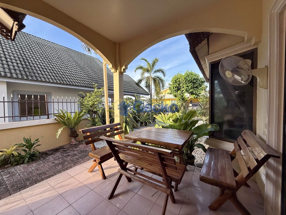 3 Bedrooms House in Natheekarn Park View  East Pattaya H012043 (Photo 4)