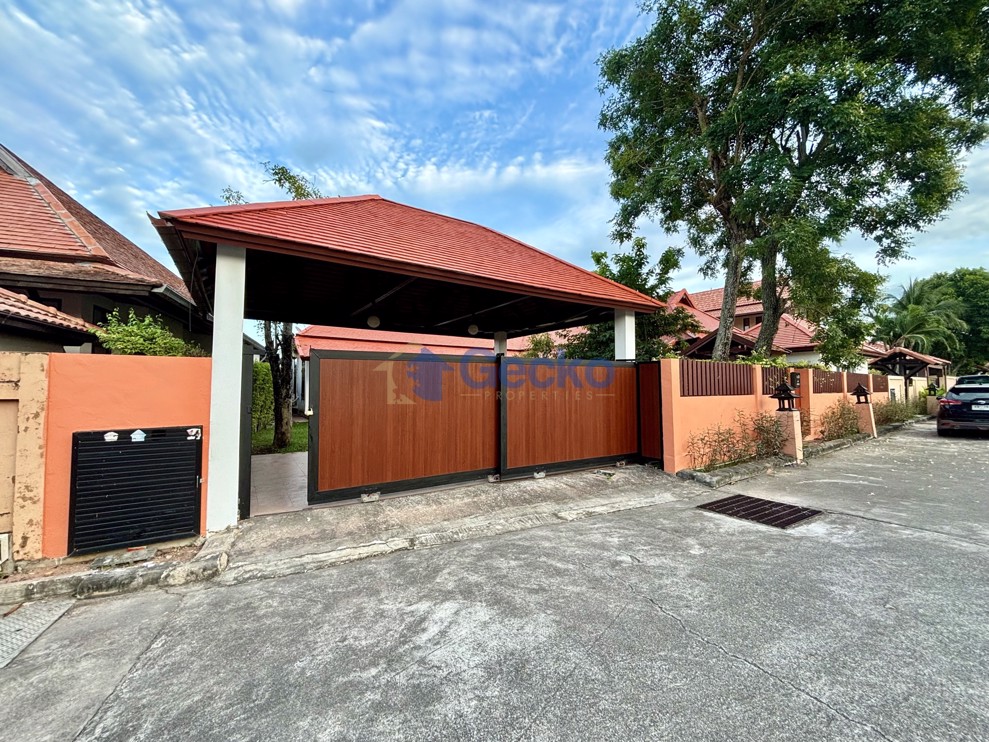3 Bedrooms House in Siam Lake View  East Pattaya H012061 (Photo 3)