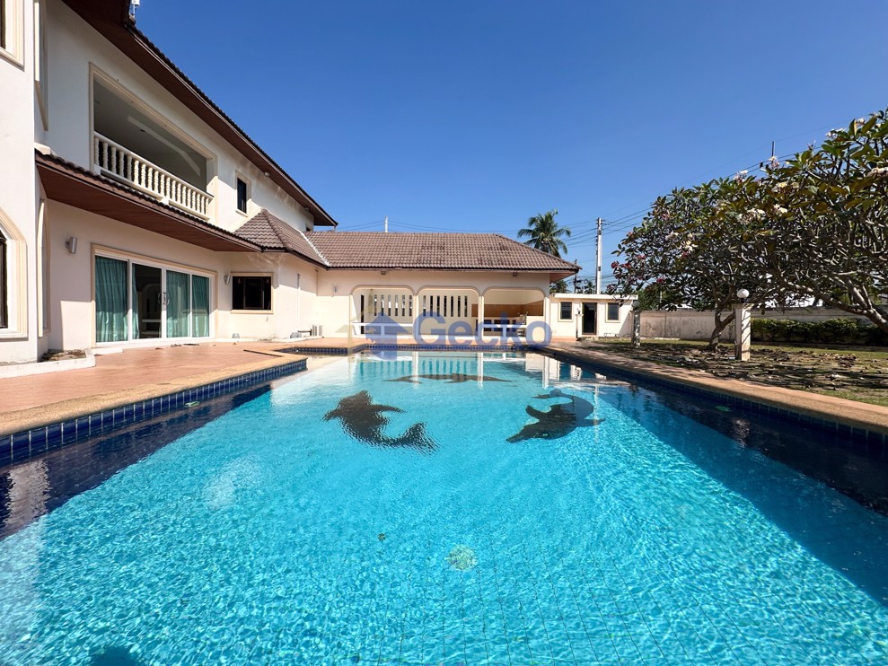 5 ห้องนอน บ้าน in The Regent Estate Village  พัทยาตะวันออก H012065 (Photo 3)