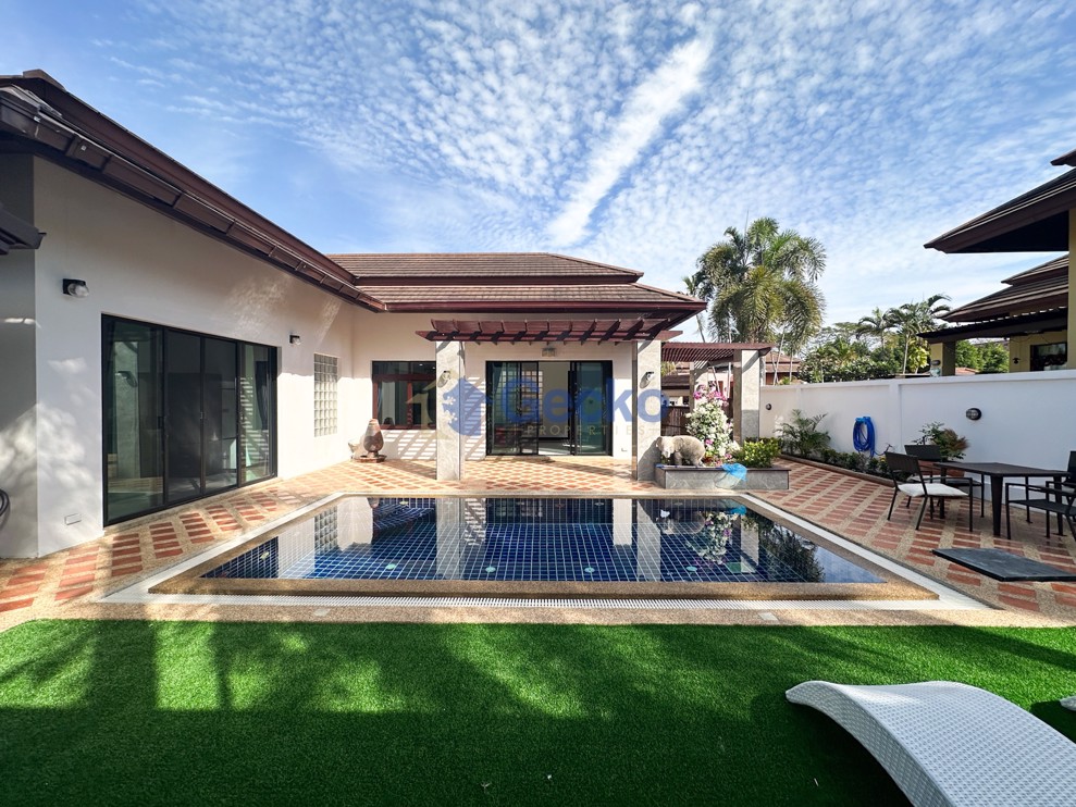4 ห้องนอน บ้าน in Grand Garden Homes  บางเสร่ H012067 (Photo 2)