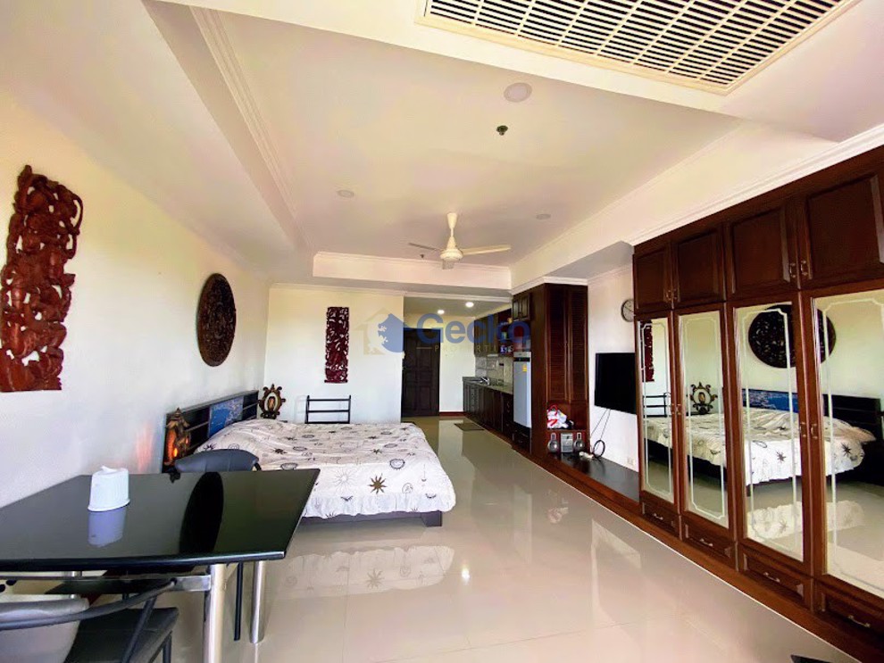 สตูดิโอ คอนโดมิเนี่ยม in View Talay 2 จอมเทียน C012068 (Photo 2)