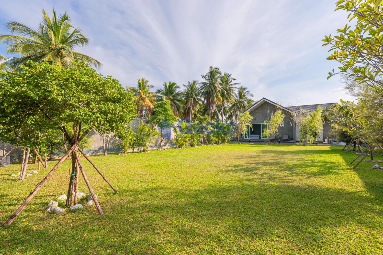 3 Bedrooms House  East Pattaya H012071