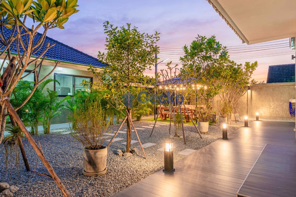 3 Bedrooms House  East Pattaya H012071 (Photo 4)