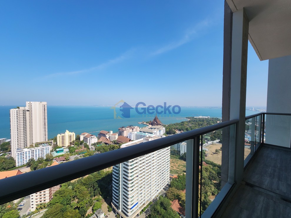 2 Bedrooms Condo in The Riviera Wong Amat Beach Wongamat C012082 (Photo 4)
