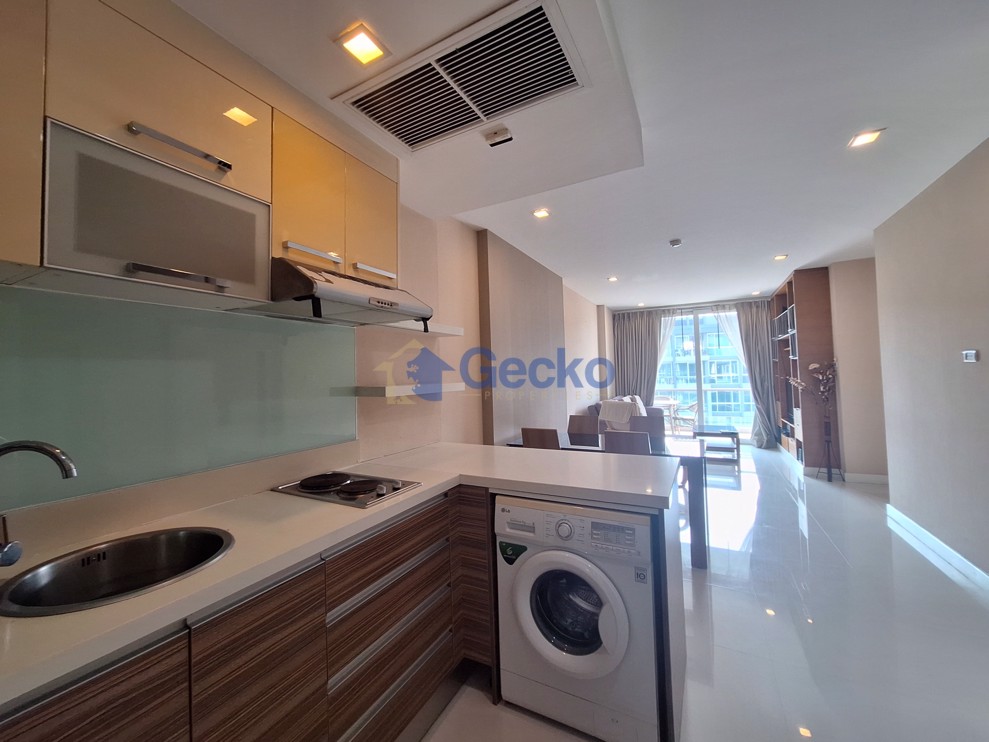 2 Bedrooms Condo in Apus Condominium Central Pattaya C012095 (Photo 4)