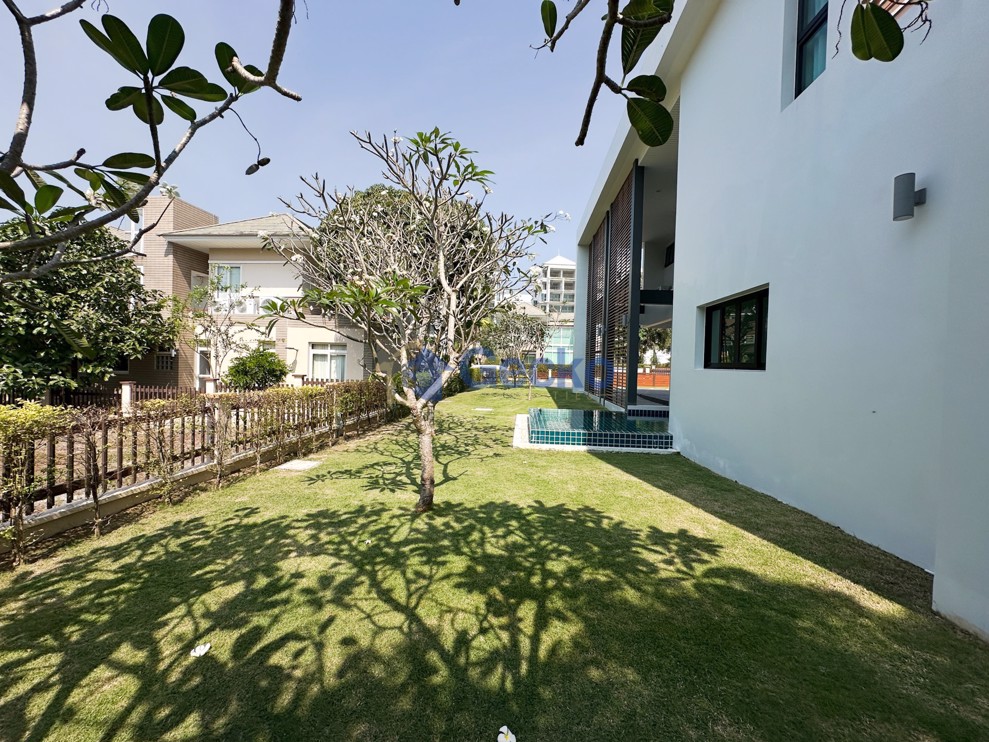 4 ห้องนอน บ้าน in บ้านทะเล พัทยา  นาจอมเทียน H012101 (Photo 4)