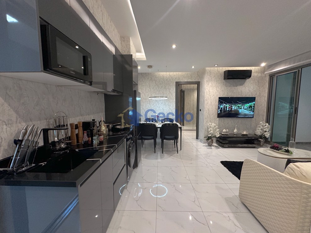 2 Bedrooms Condo in Zenith Pattaya South Pattaya C012104 (Photo 2)