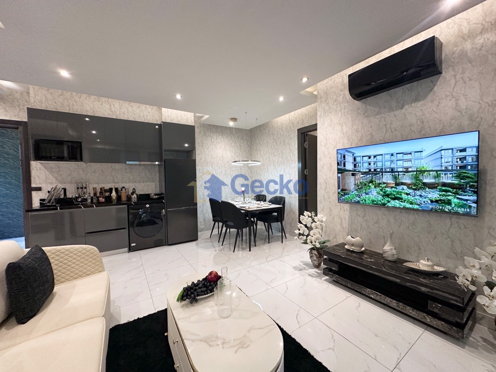 2 Bedrooms Condo in Zenith Pattaya South Pattaya C012104 (Photo 3)