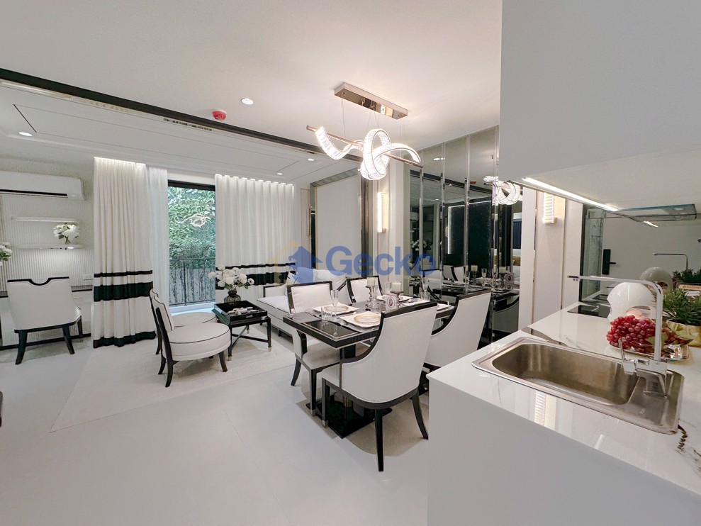 2 ห้องนอน คอนโดมิเนี่ยม in The Embassy จอมเทียน C011068 (Photo 2)