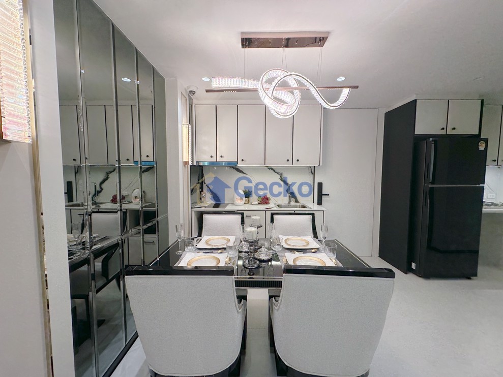 2 ห้องนอน คอนโดมิเนี่ยม in The Embassy จอมเทียน C011068 (Photo 3)