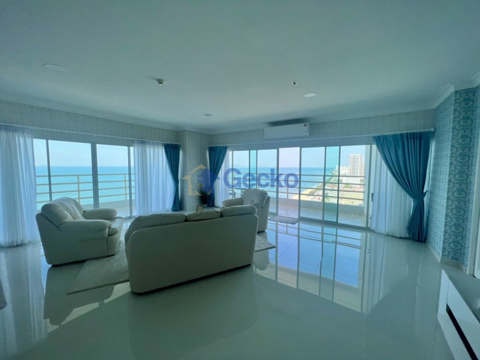 1 Bedroom Condo in View Talay 8 Jomtien C012124 (Photo 2)