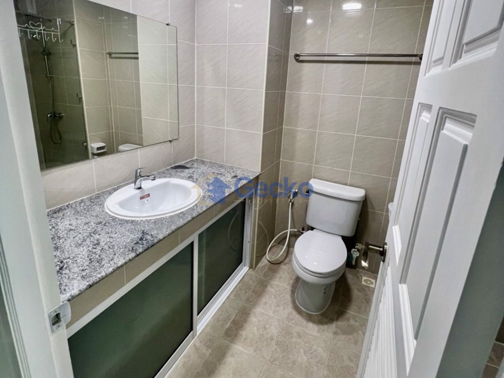1 Bedroom Condo in View Talay 8 Jomtien C012124 (Photo 4)