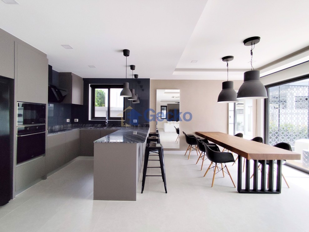 3 ห้องนอน บ้าน in Zensiri Midtown Villas  พัทยากลาง H012140 (Photo 3)