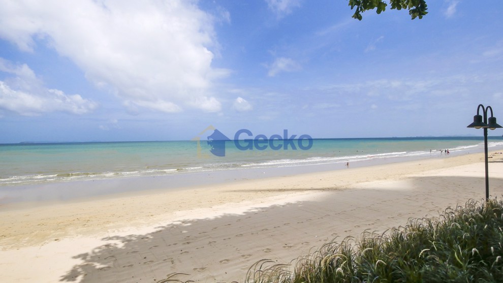 4 Bedrooms Condo in Northpoint Wongamat C012148 (Photo 3)