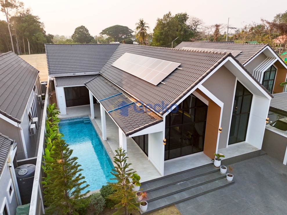 5 ห้องนอน บ้าน  พัทยาตะวันออก H012149 (Photo 1)