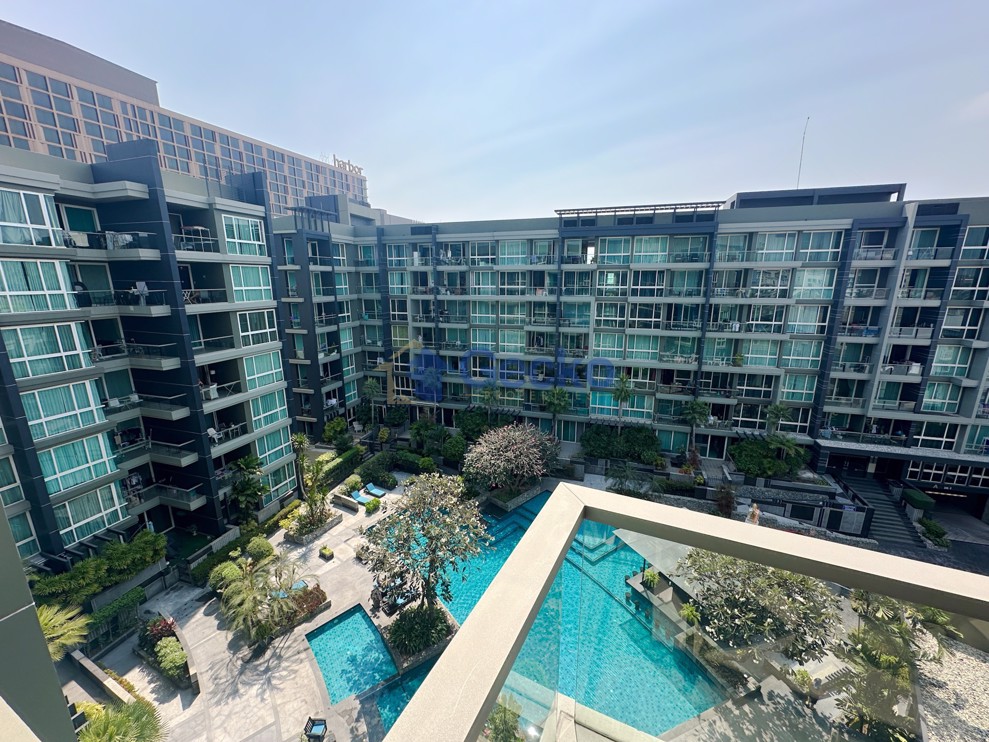 1 Bedroom Condo in Apus Condominium Central Pattaya C012152 (Photo 1)
