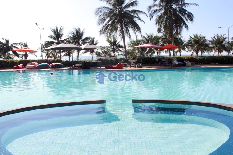 2 Bedrooms Condo in Baan Somprasong Na Jomtien C012153 (Photo 2)