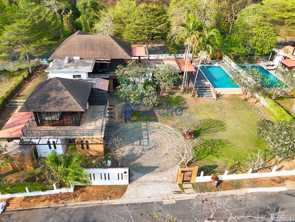 4 ห้องนอน บ้าน in The Residence Horseshoe Point  พัทยาตะวันออก H012200 (Cover Photo)