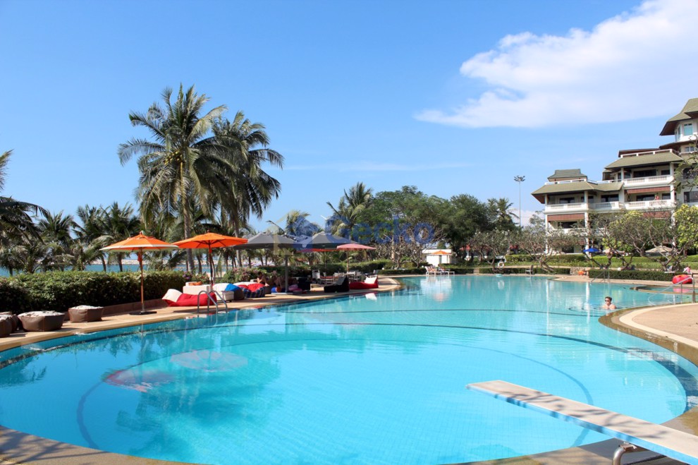 3 Bedrooms Condo in Baan Somprasong Na Jomtien C012201 (Cover Photo)