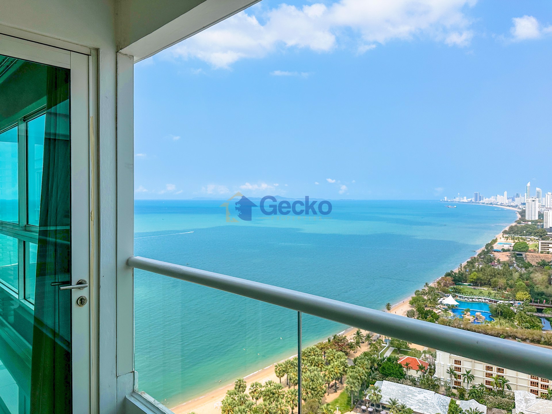 1 Bedroom Condo in Ocean Portofino Na Jomtien C012208