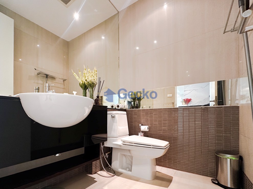 1 Bedroom Condo in Ocean Portofino Na Jomtien C012208 (Photo 4)