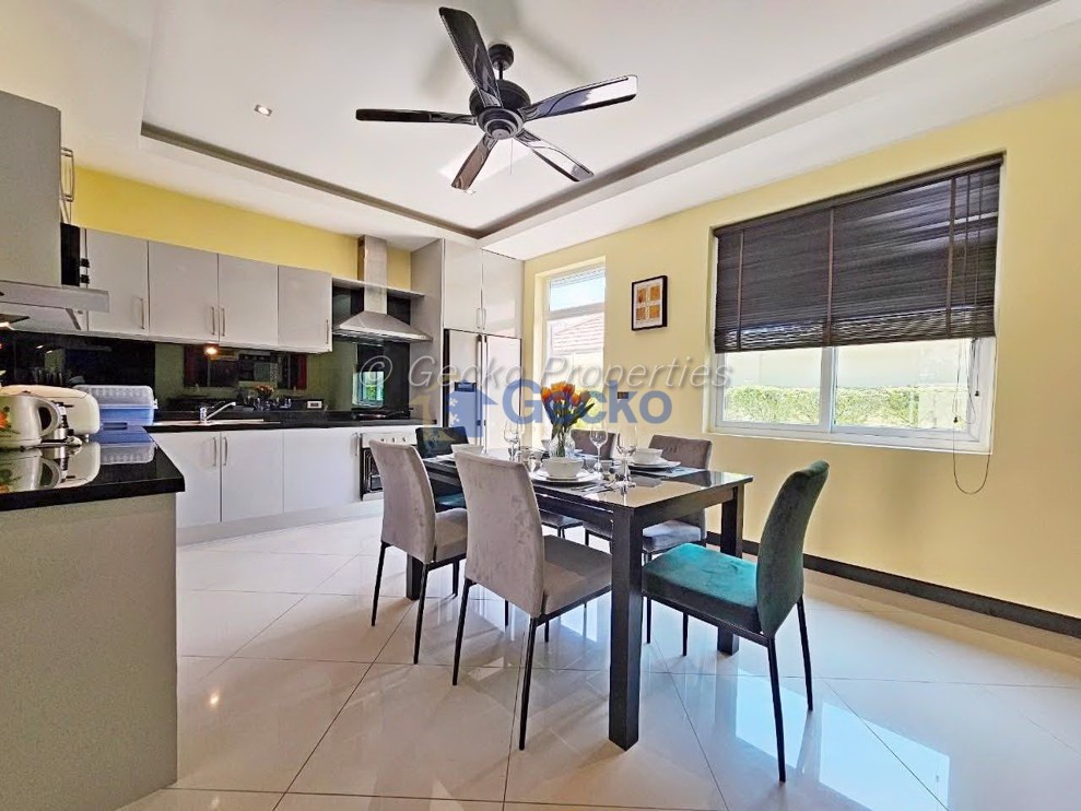 4 ห้องนอน บ้าน เข้า วิสเปอริ่ง ปาล์ม  พัทยาตะวันออก H002886 (Photo 2)