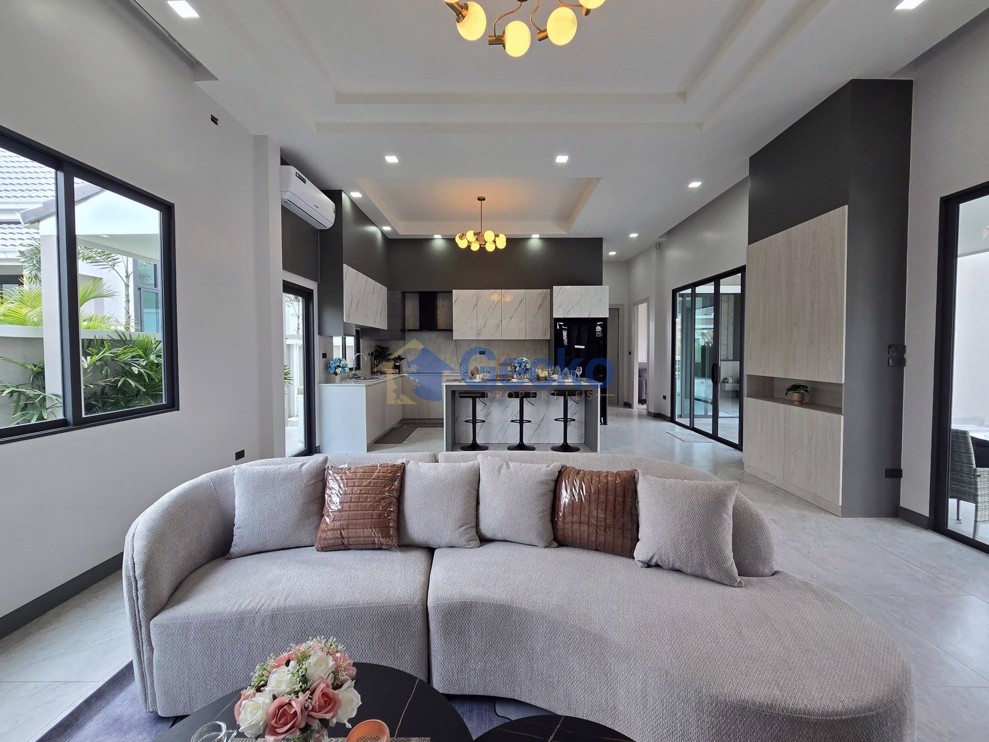 3 ห้องนอน บ้าน in Living 36  พัทยาตะวันออก H011903 (Photo 2)