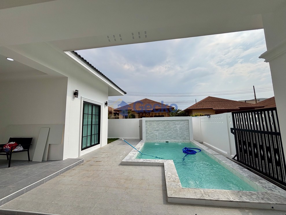 3 Bedrooms House in Pattaya Paradise Village 2  East Pattaya H012216 (Cover Photo)