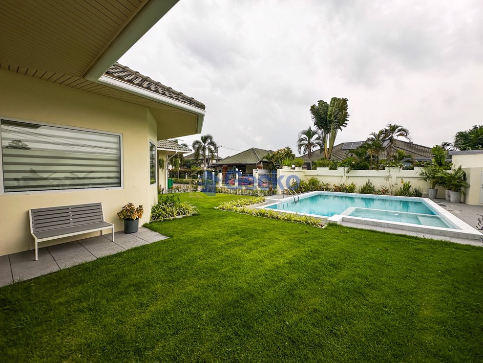 4 ห้องนอน บ้าน in Green Field Villa 2  พัทยาตะวันออก H012217 (Photo 1)