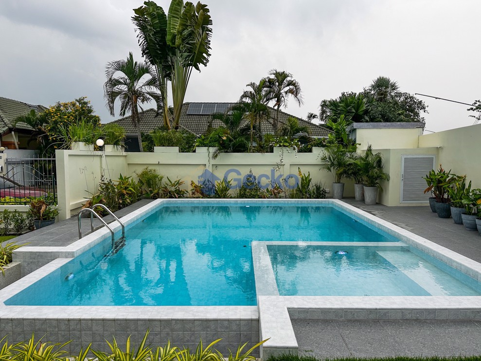 4 ห้องนอน บ้าน in Green Field Villa 2  พัทยาตะวันออก H012217 (Photo 2)