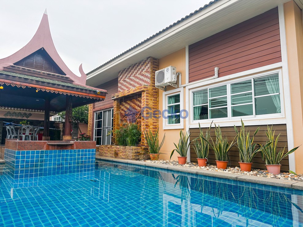 3 ห้องนอน บ้าน in Classic Villa  พัทยาตะวันออก H012224 (Cover Photo)