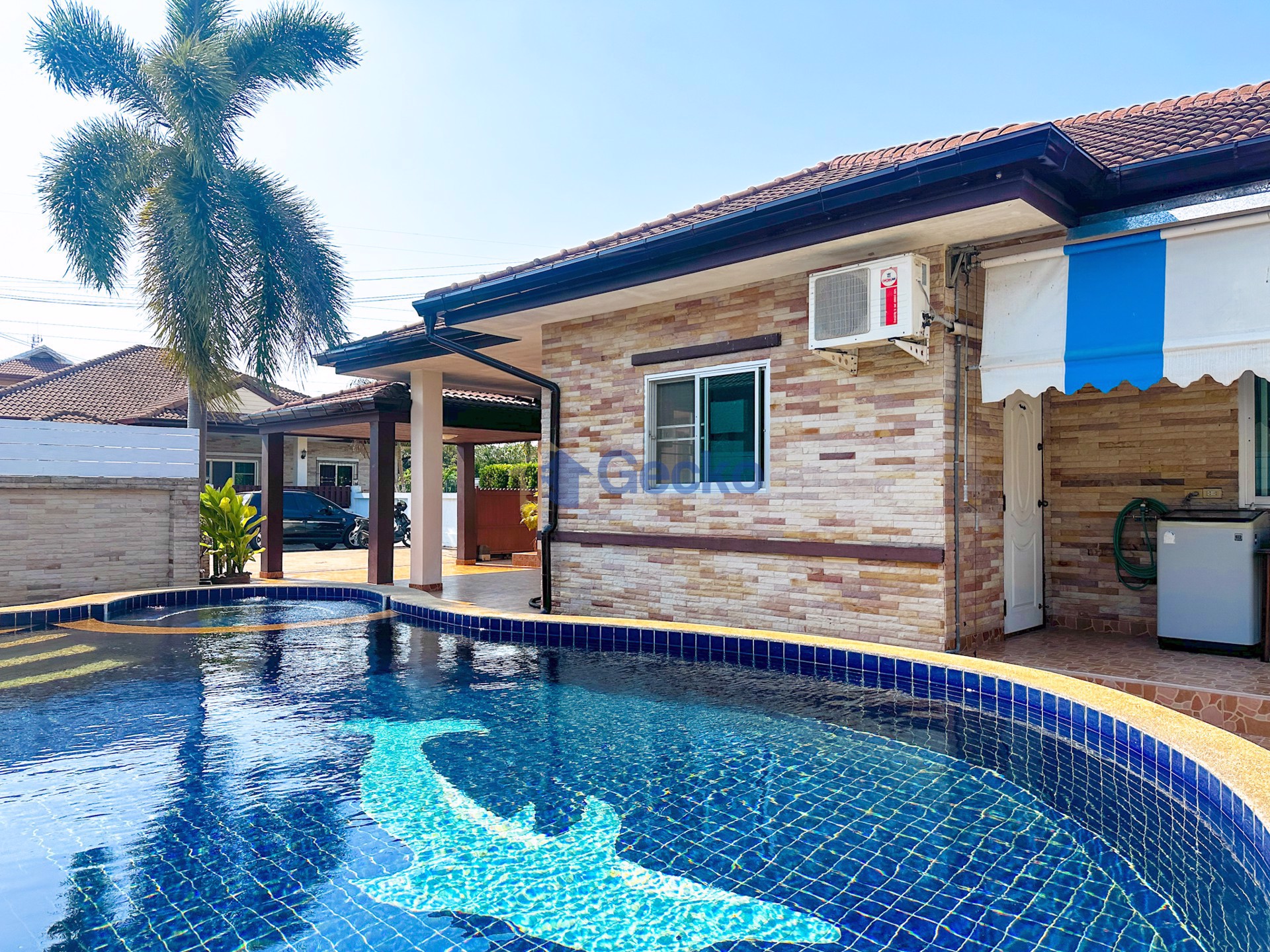 3 ห้องนอน บ้าน in Pattaya Tropical  พัทยาตะวันออก H012243
