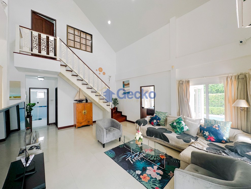 3 Bedrooms House in Pattaya Greenville  East Pattaya H010616 (Photo 1)