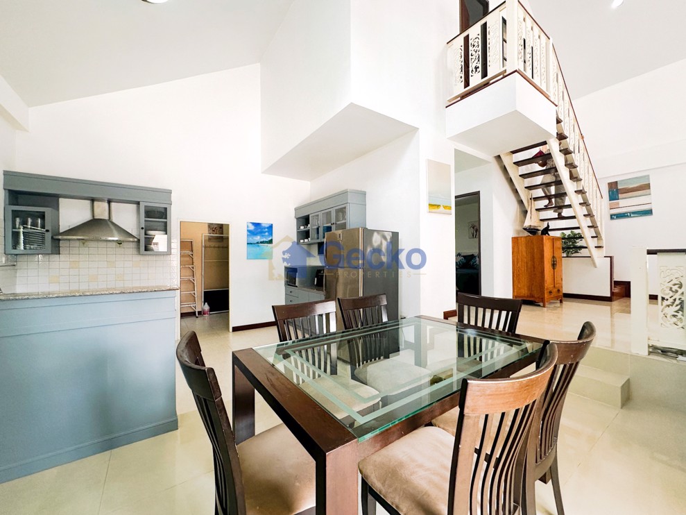 3 Bedrooms House in Pattaya Greenville  East Pattaya H010616 (Photo 3)