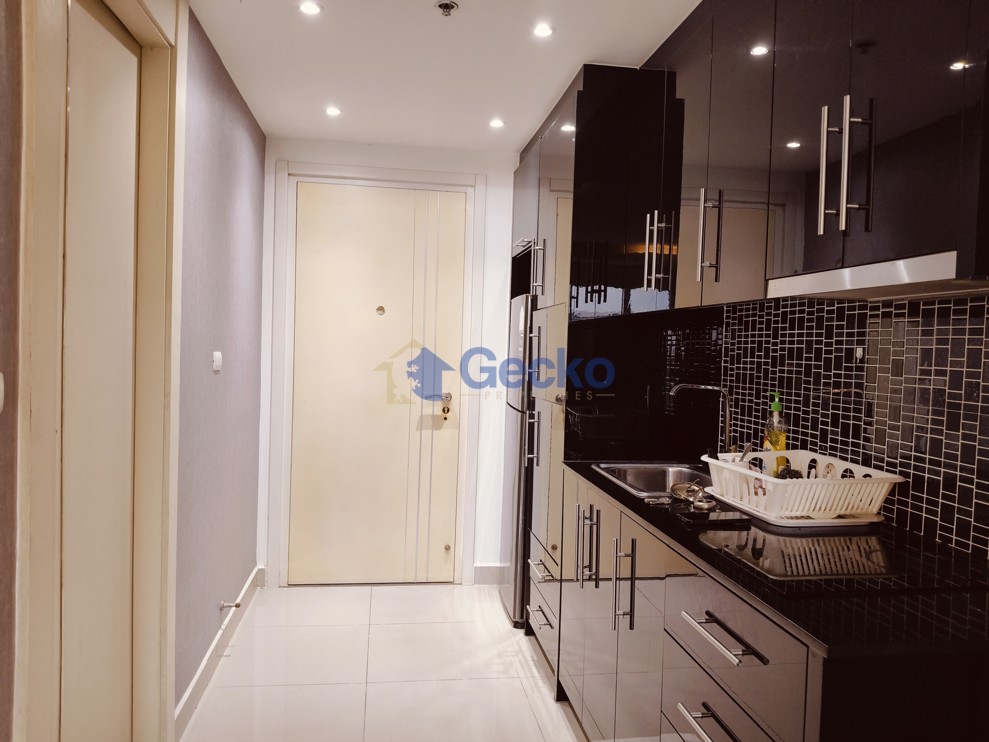 <p>Studio Condo in Cosy Beach View Pratumnak C012255</p> (Photo 2)