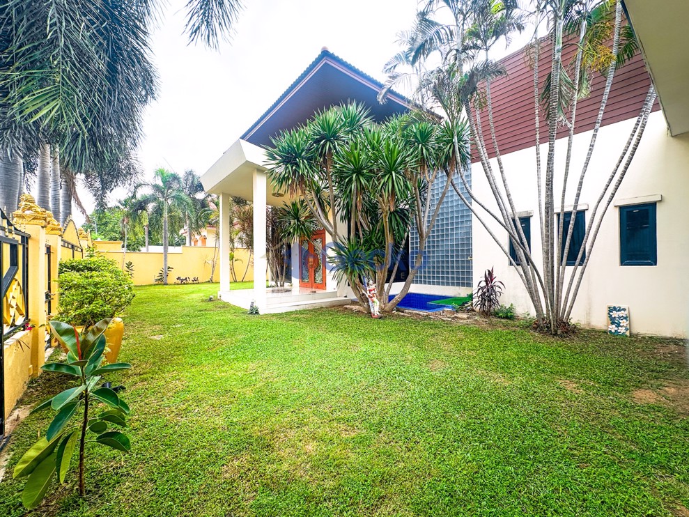 4 ห้องนอน บ้าน in Paradise Villa 2  พัทยาตะวันออก H001757 (Photo 2)