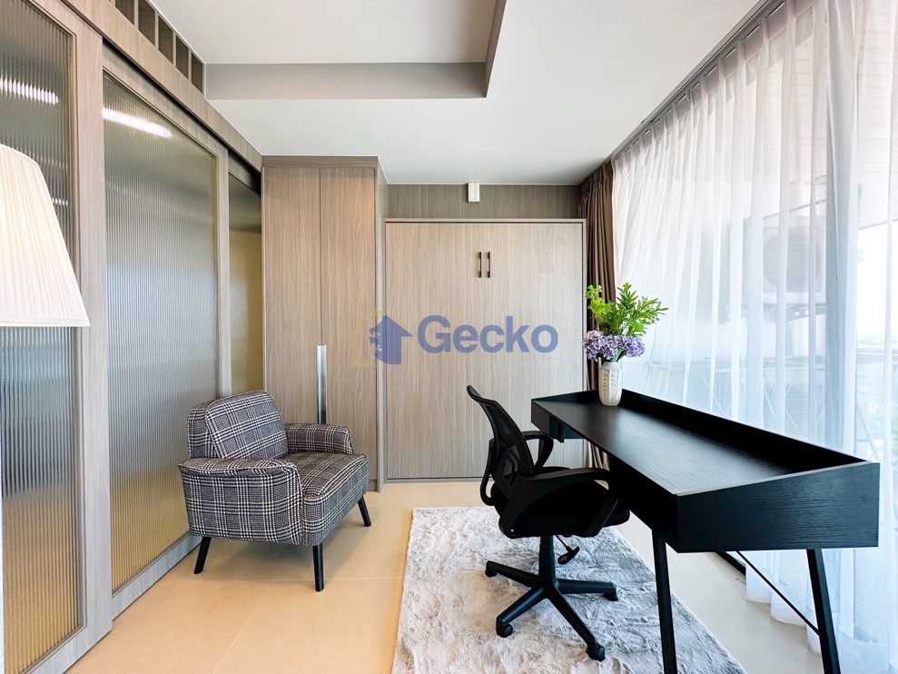 2 Bedrooms Condo in Gardenia Pattaya Jomtien C012272 (Photo 2)