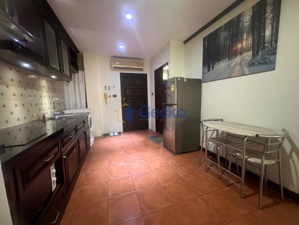 Studio Condo in Chateau Dale Thabali Condo Jomtien C009714 (Photo 3)