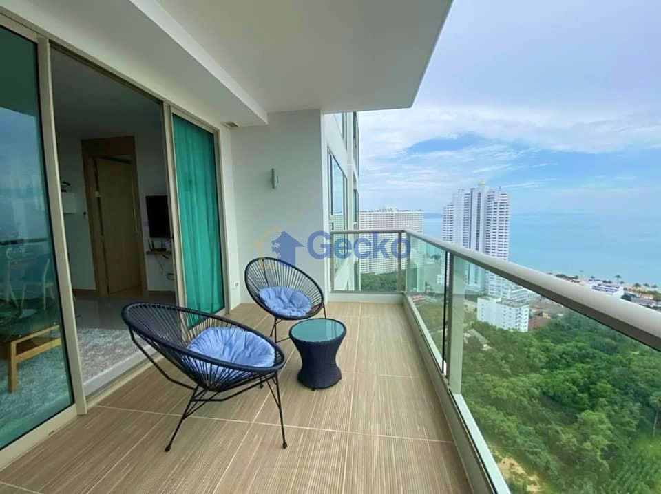 2 Bedrooms Condo in The Riviera Jomtien Jomtien C012281