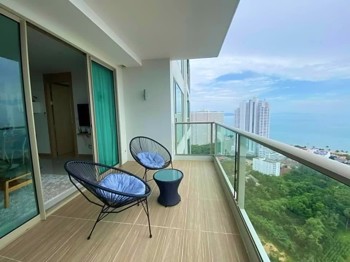 2 Bedrooms Condo in The Riviera Jomtien Jomtien C012281