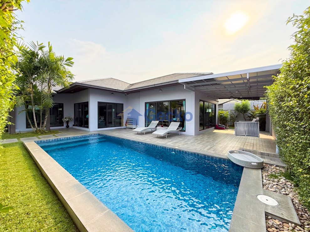 3 Bedrooms House in Baan Pattaya 6  Huay Yai H012232 (Cover Photo)