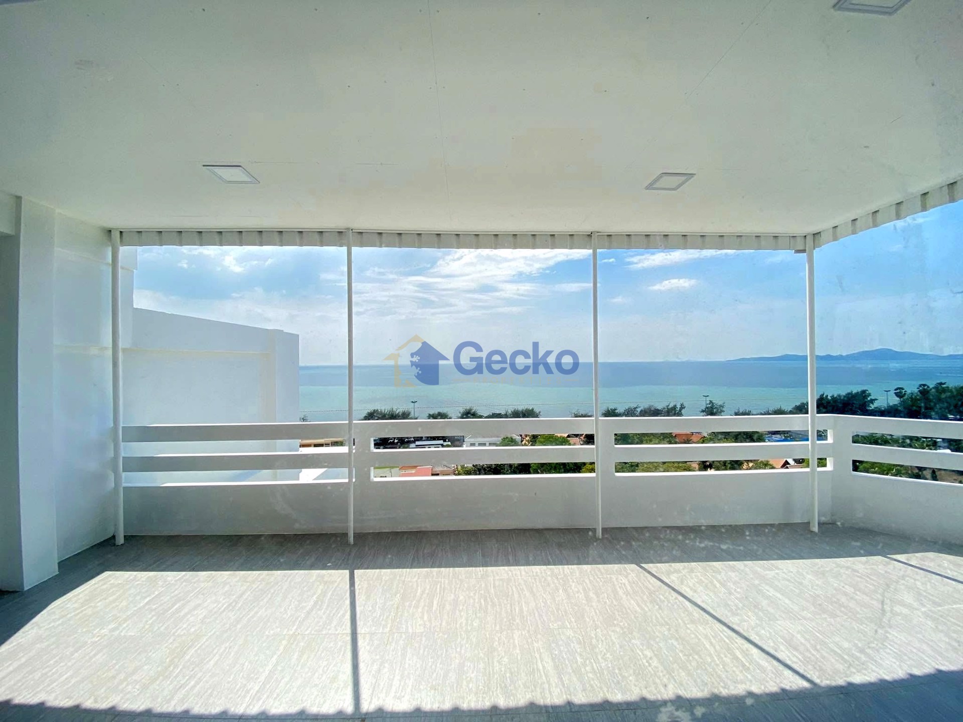 1 Bedroom Condo in Jomtien Condotel Jomtien C012300