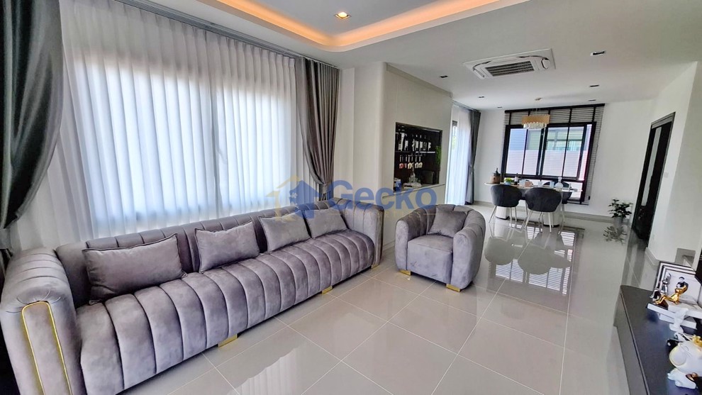 3 ห้องนอน บ้าน in Patta Element  บางละมุง H012304 (Photo 3)